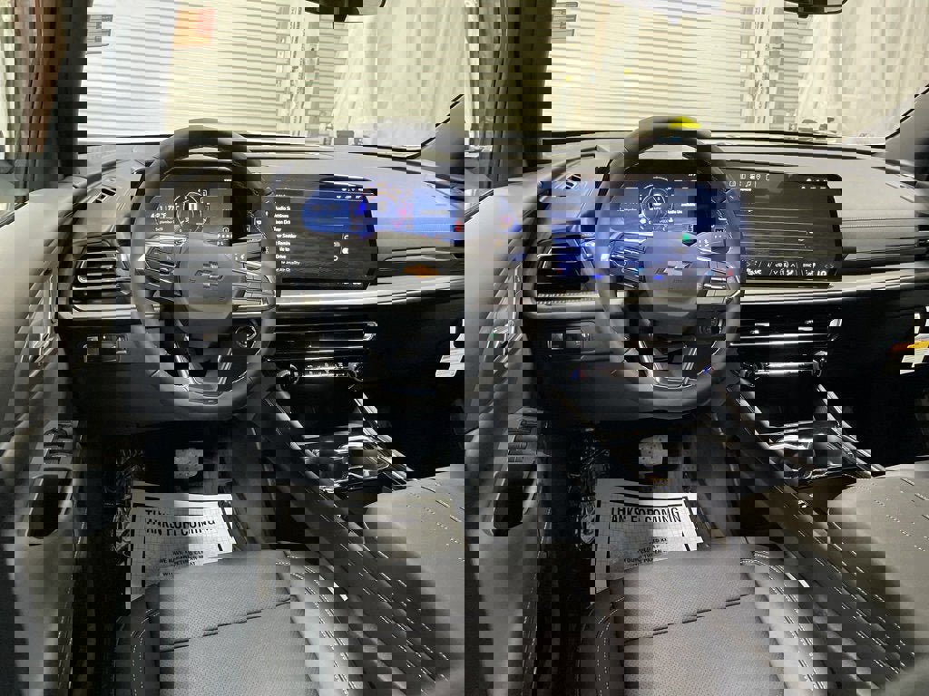 New 2026 Chevrolet Traverse LT w/ Sun and Wheel Package image 20