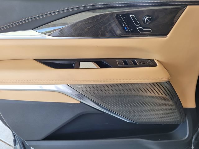New 2025 Cadillac Escalade IQ Luxury 2 w/ LPO, Premium Carpet Package AWD/4WD image 18