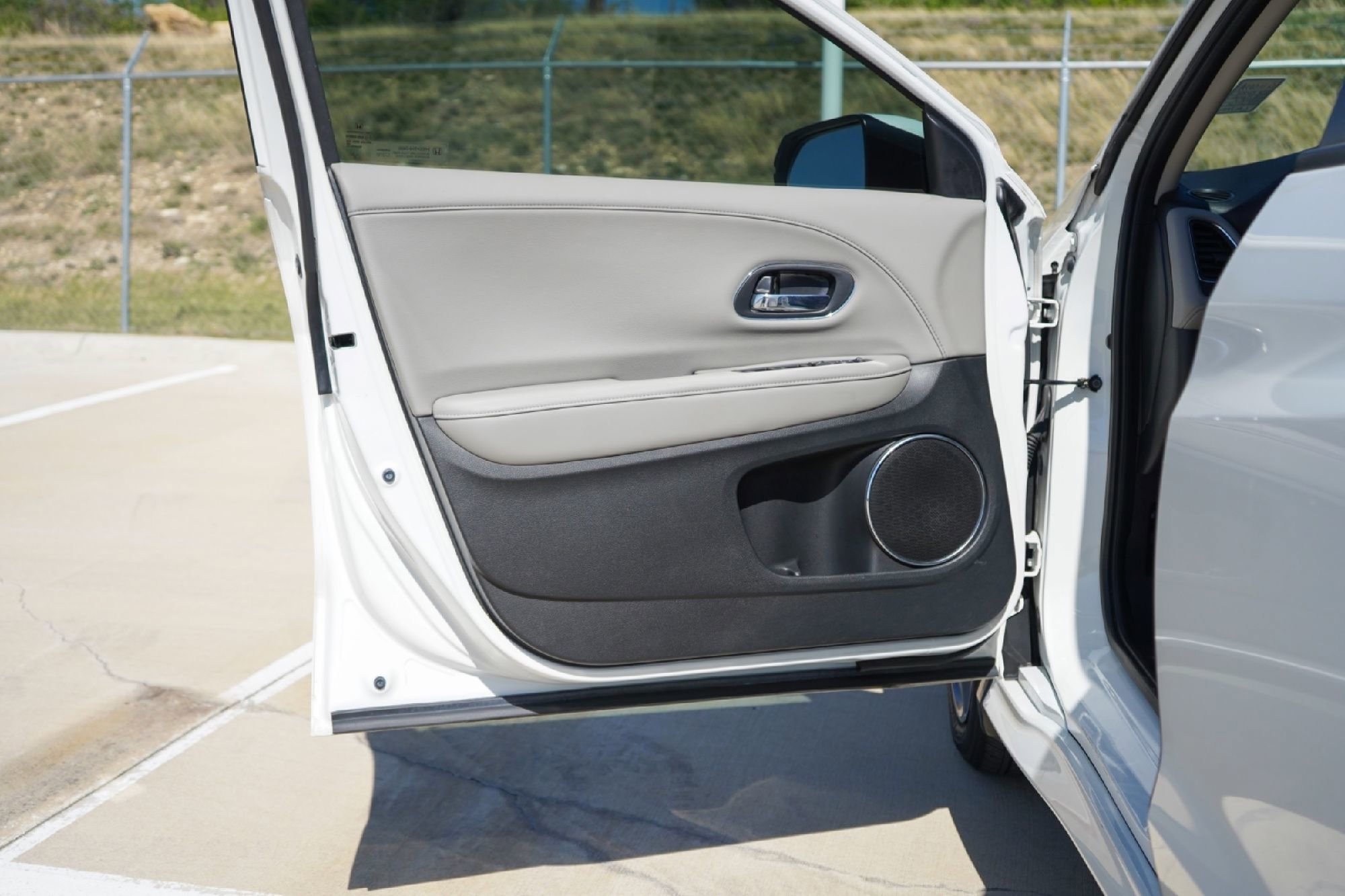 Used 2020 Honda HR-V Touring image 21