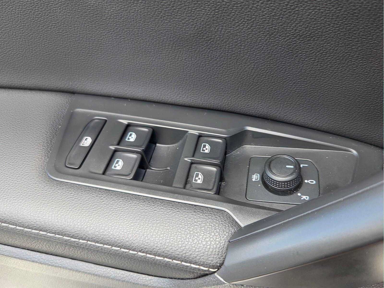 Used 2023 Volkswagen Tiguan S w/ Driver Assistance Package FWD image 32