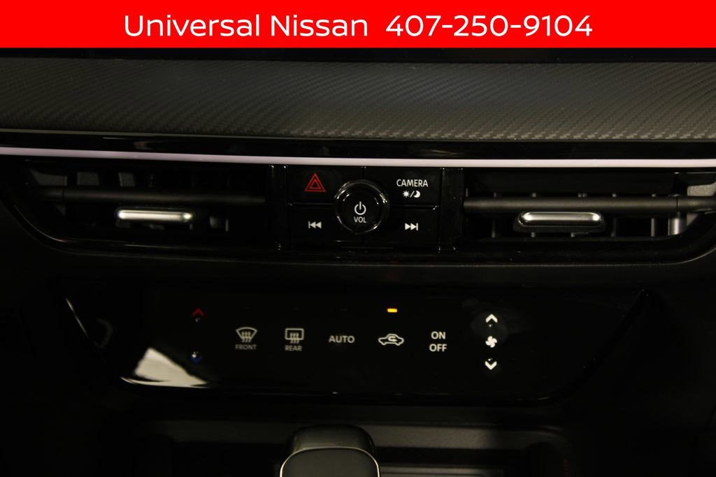 New 2025 Nissan Kicks SR image 20