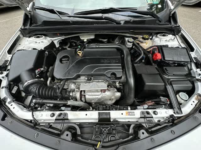 Used 2020 Chevrolet Malibu LT FWD image 24