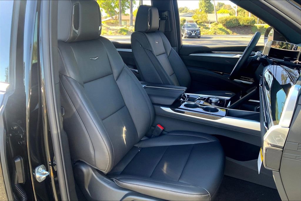 New 2026 Cadillac Escalade ESV 2WD image 34