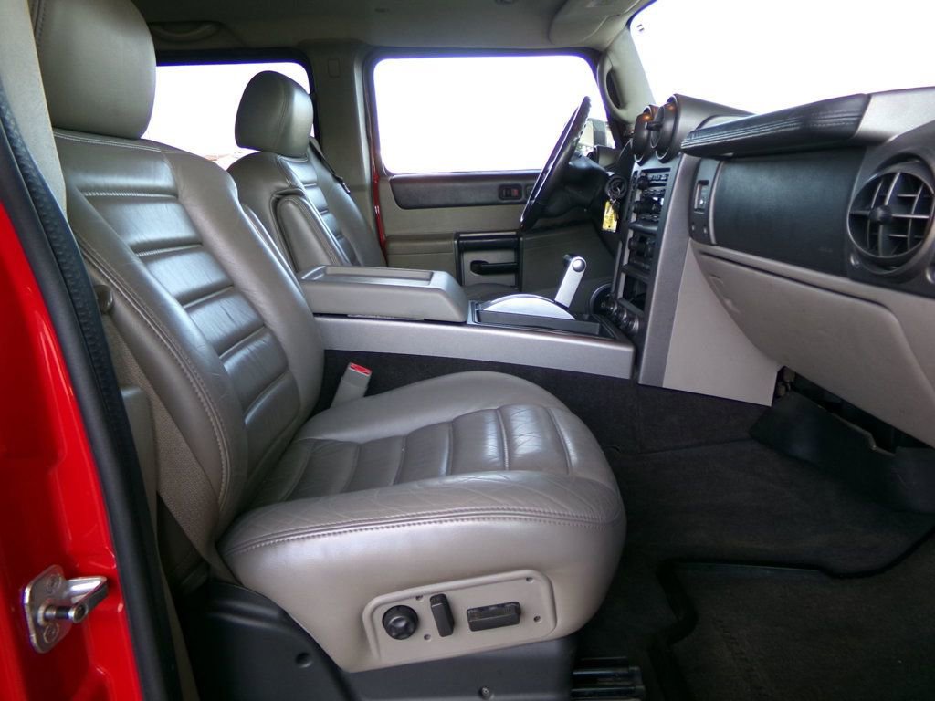 Used 2004 HUMMER H2 AWD/4WD image 15
