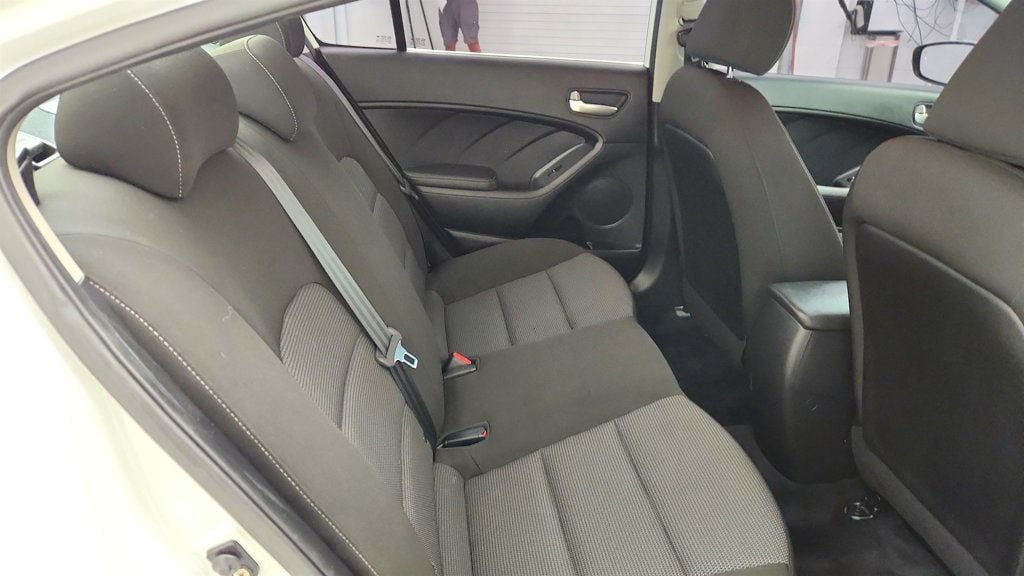 Used 2017 Kia Forte LX FWD image 20