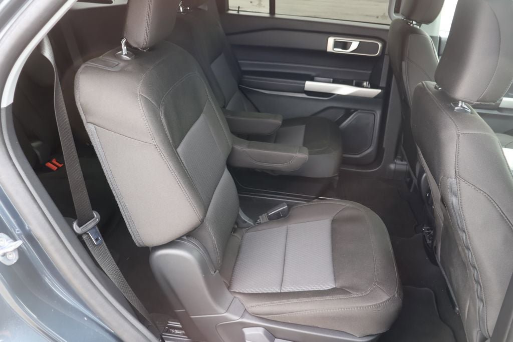 Used 2024 Ford Explorer XLT image 15