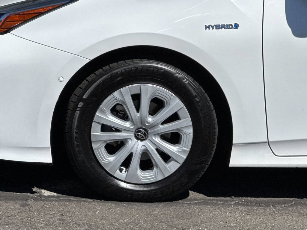 Used 2022 Toyota Prius LE FWD image 36