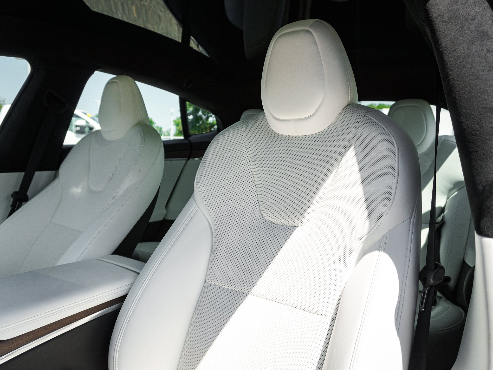 Used 2023 Tesla Model S AWD/4WD image 16