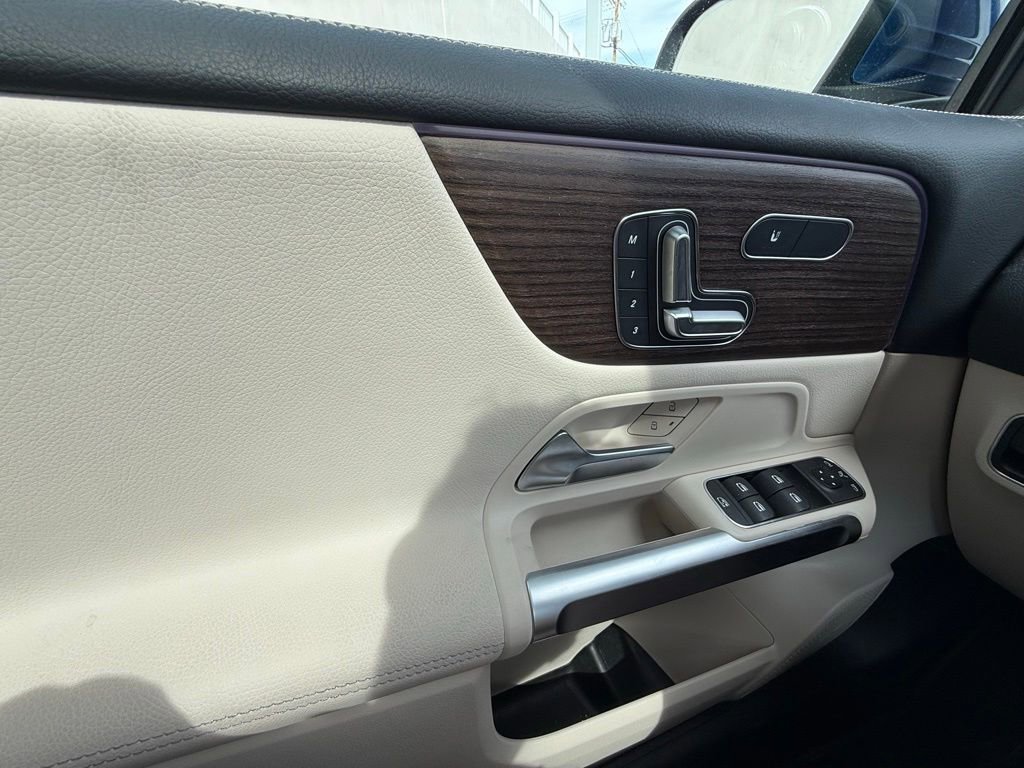 Used 2026 Mercedes-Benz GLB 250 image 17