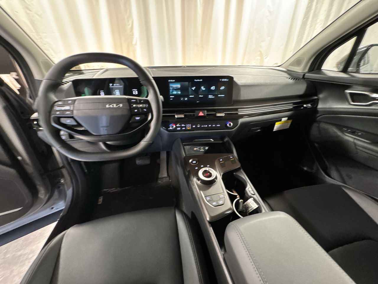 New 2026 Kia Sportage EX image 12