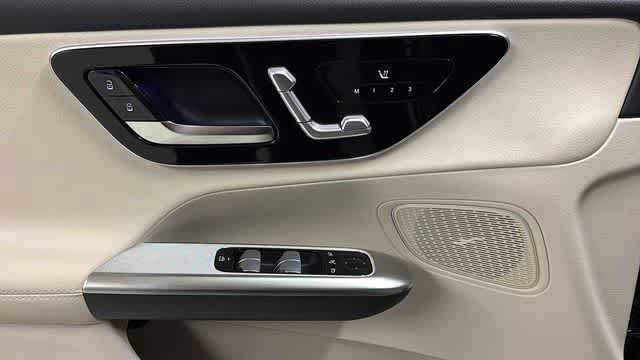 Certified 2026 Mercedes-Benz GLC 300 4MATIC image 12