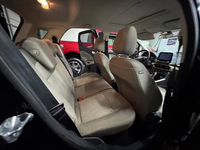 Used 2019 Ford EcoSport SE w/ SE Convenience Package image 4