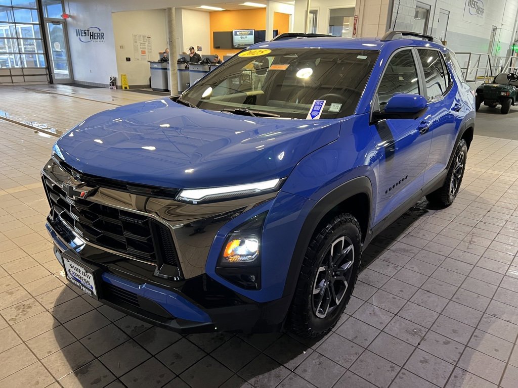 New 2025 Chevrolet Equinox ACTIV w/ Safety and Technology Package image 3