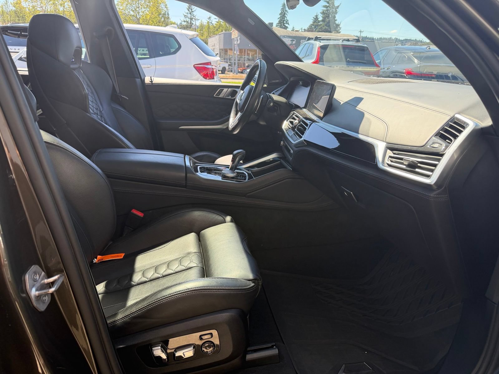 Used 2022 BMW X5 M w/ Competition Package 2 AWD/4WD image 24