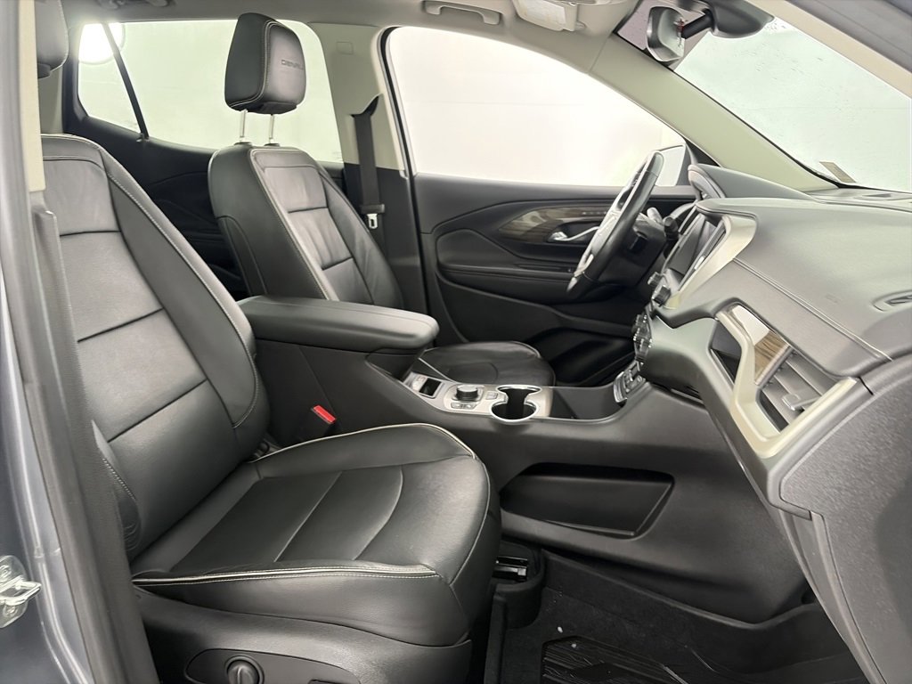 Used 2020 GMC Terrain Denali w/ Denali Premium Package image 31