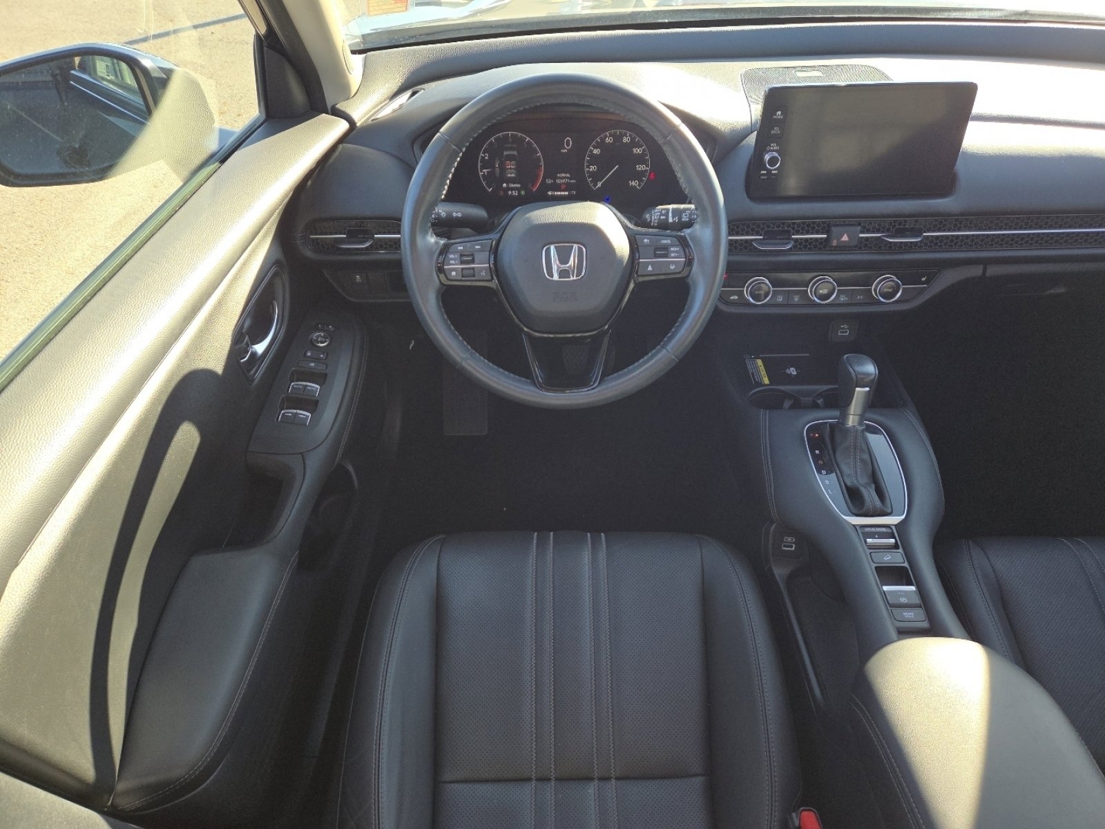 Used 2023 Honda HR-V EX-L image 27