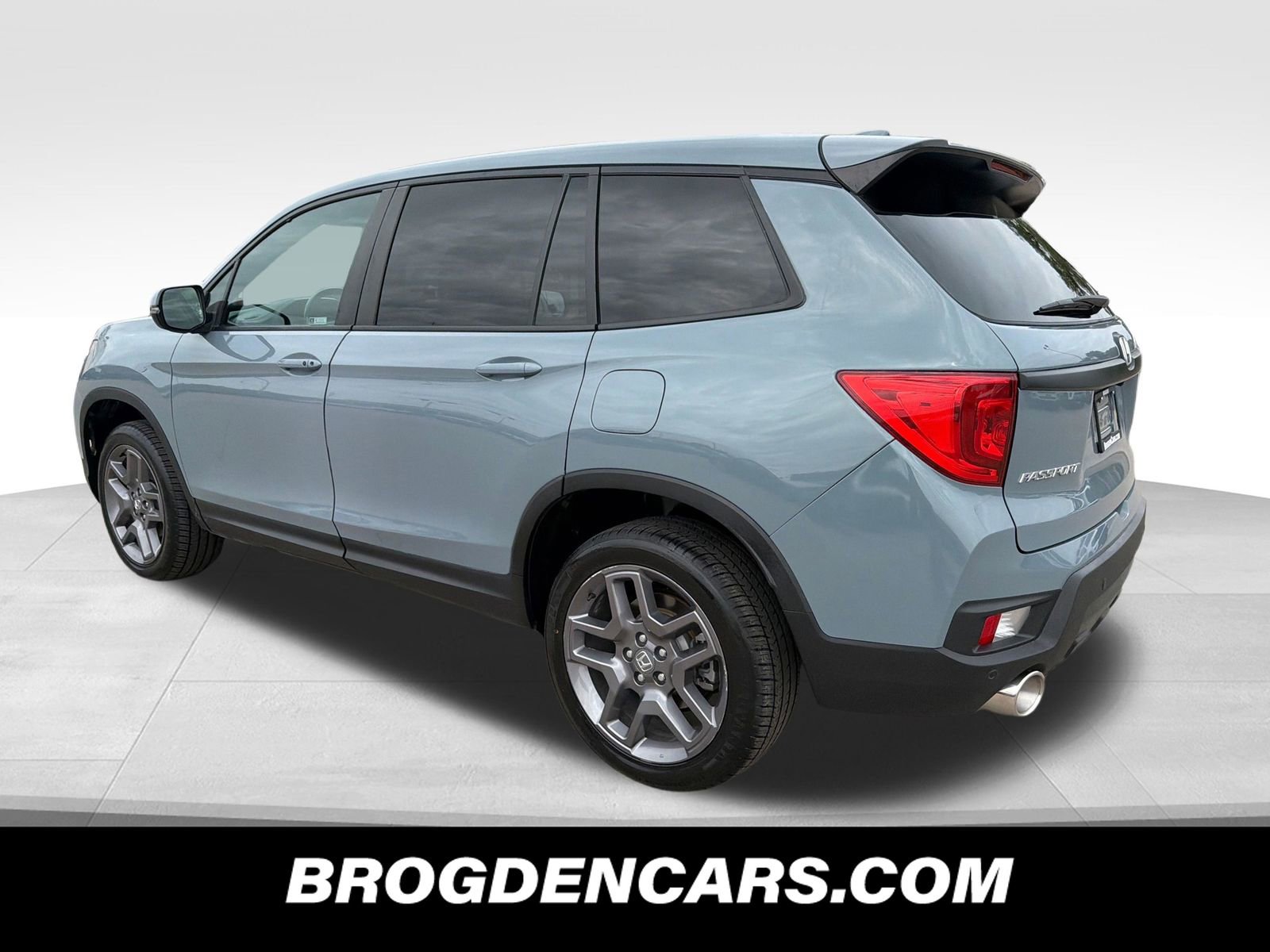 Used 2023 Honda Passport EX-L image 6