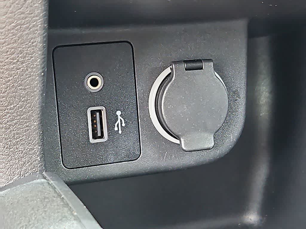 Used 2021 Nissan Kicks S FWD image 23