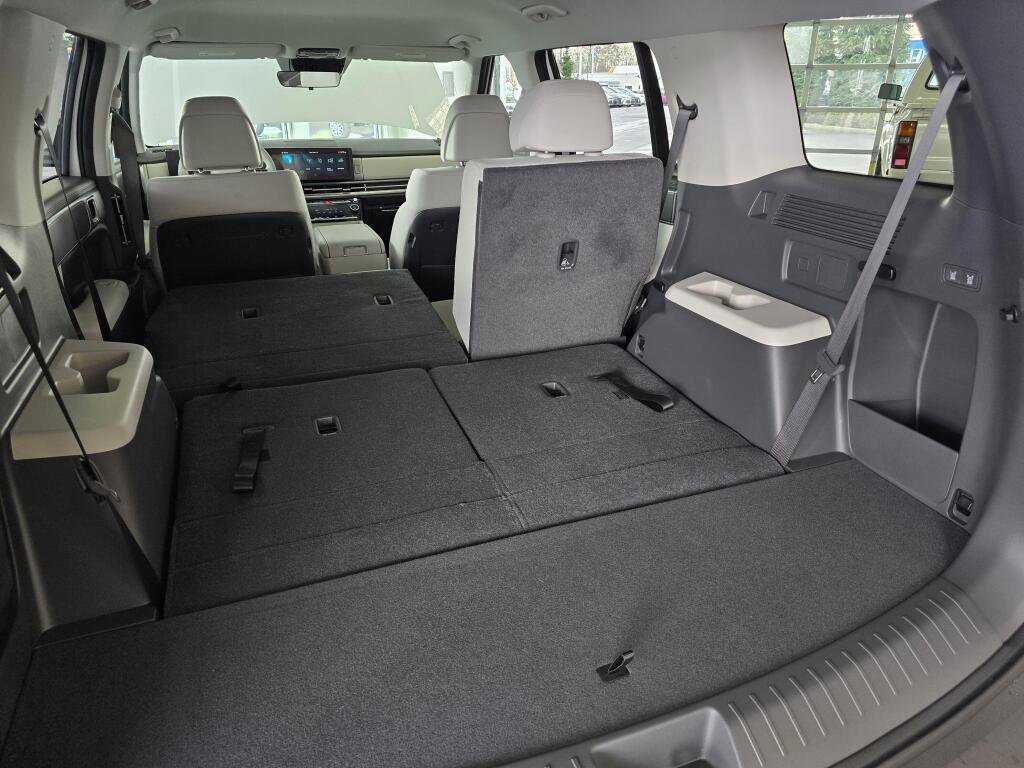 New 2026 Hyundai Santa Fe SE image 16