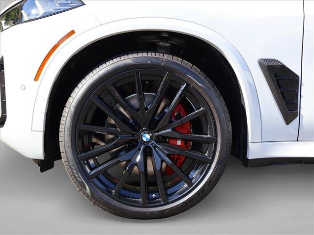New 2026 BMW X5 xDrive40i w/ M Sport Package AWD/4WD image 10
