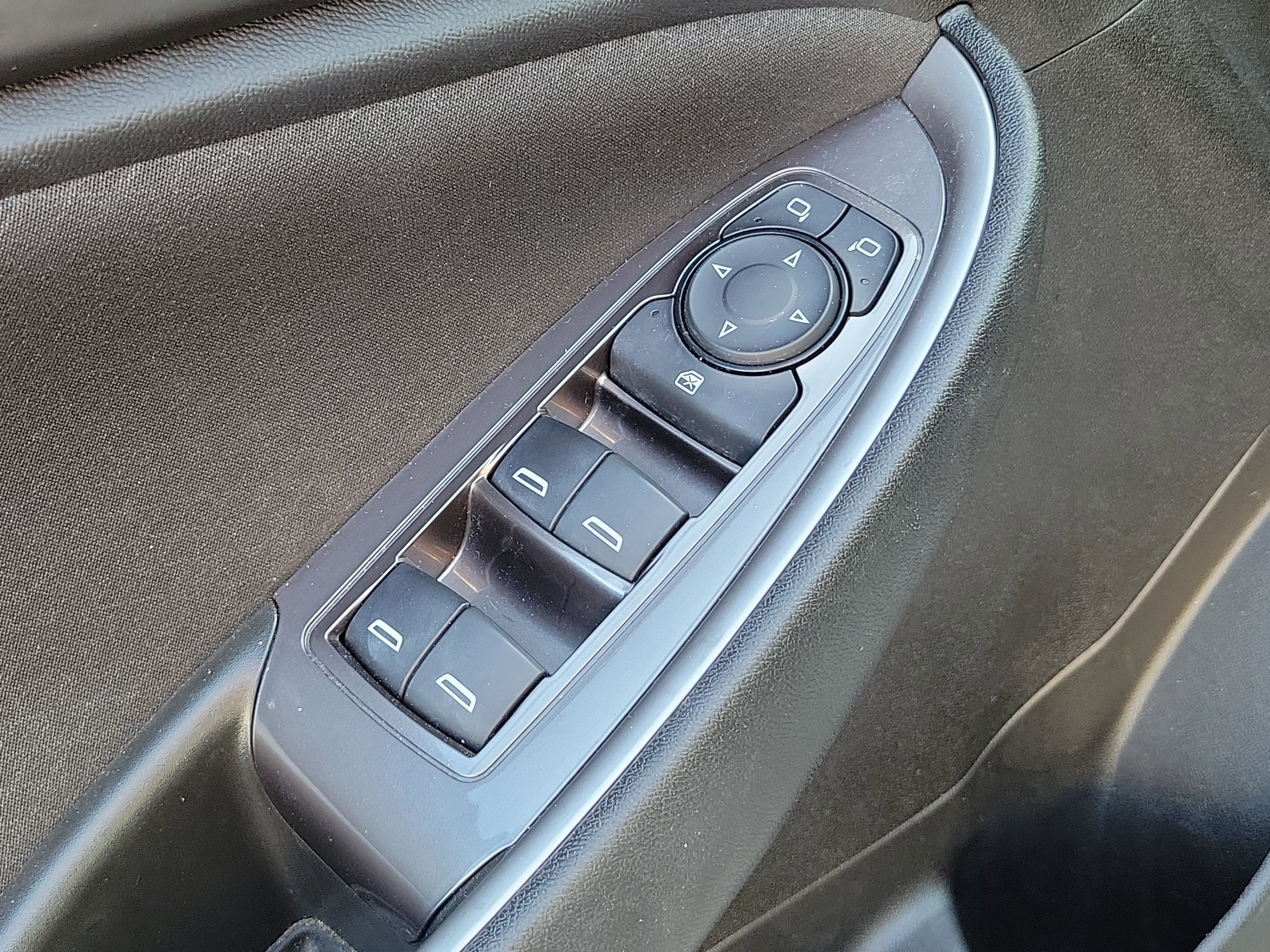 Used 2022 Chevrolet Malibu LS image 22