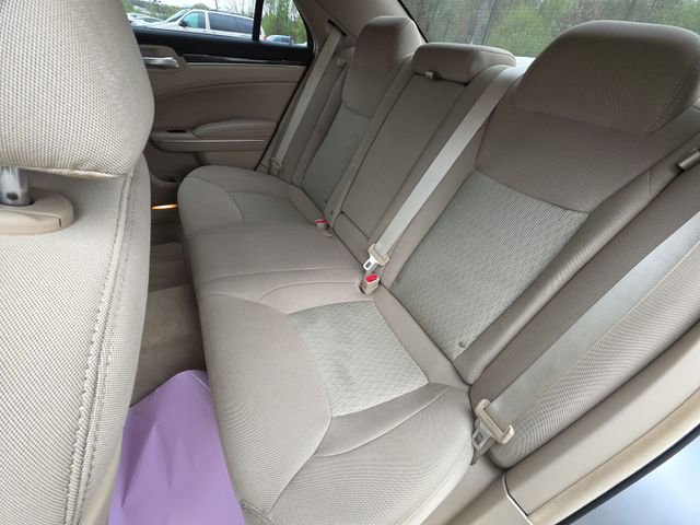 Used 2012 Chrysler 300 RWD image 20