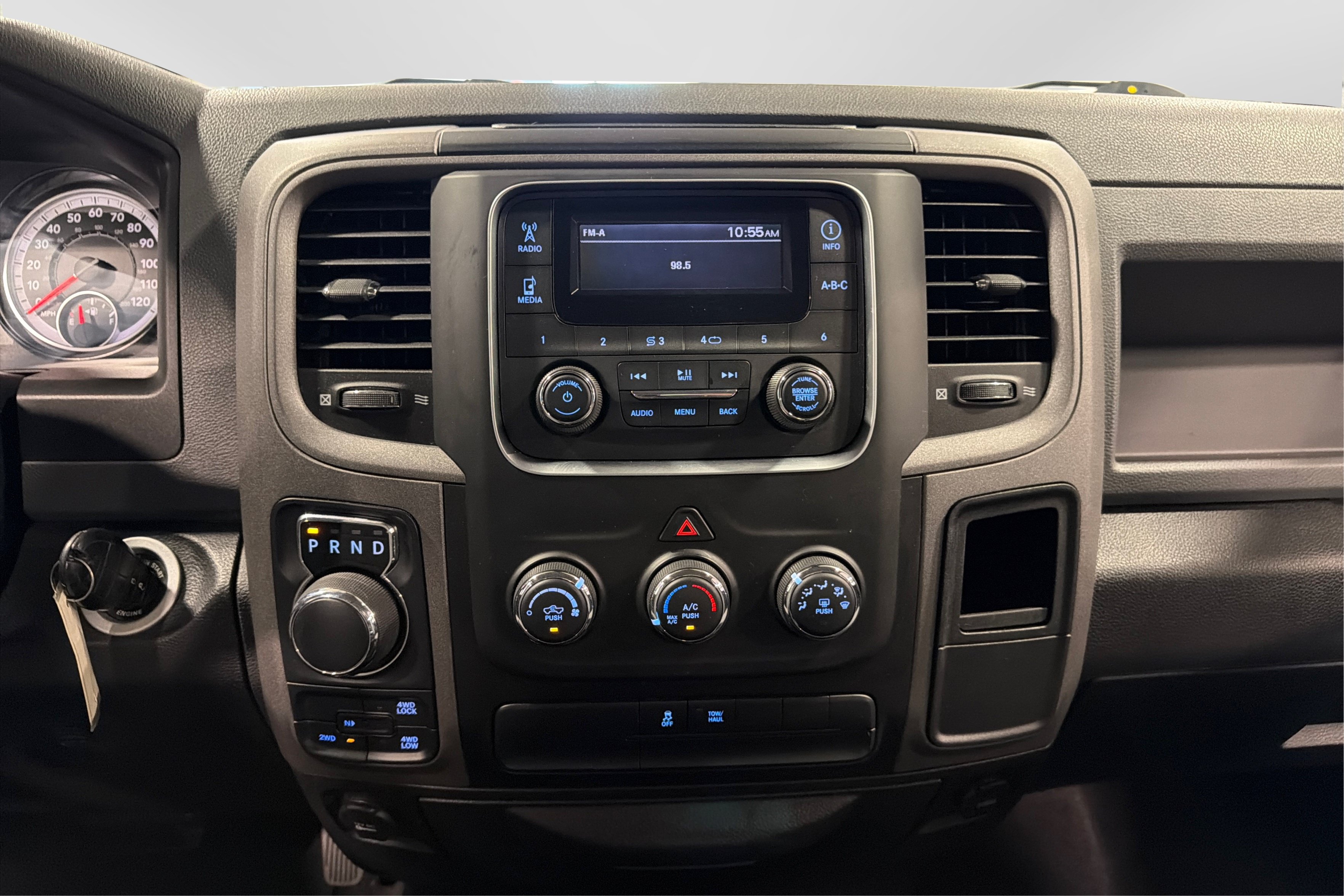 Used 2019 RAM 1500 Express AWD/4WD image 27