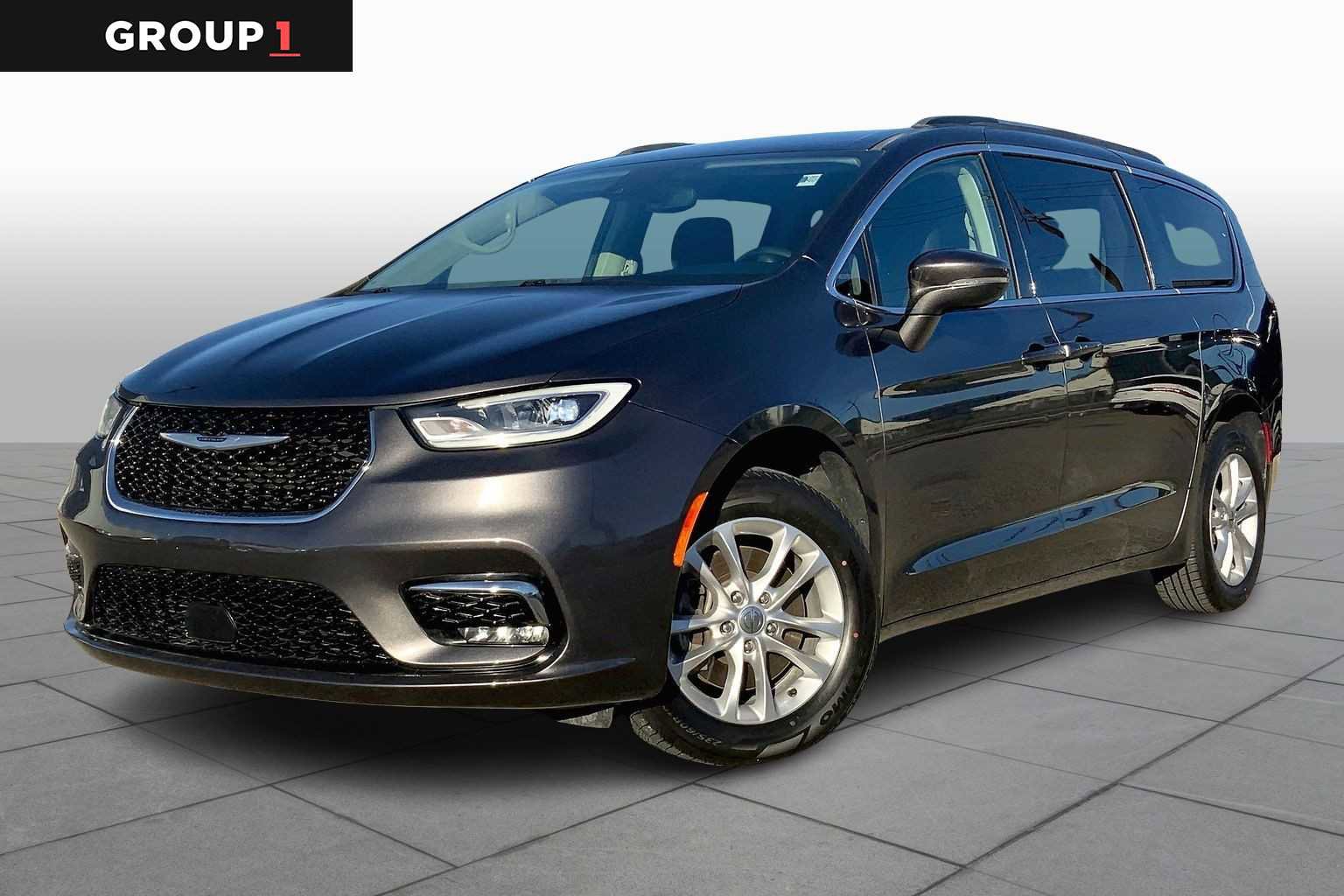 Used 2021 Chrysler Pacifica Touring