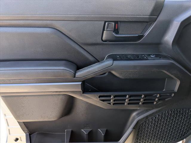 Used 2025 Toyota Tacoma SR5 AWD/4WD image 10