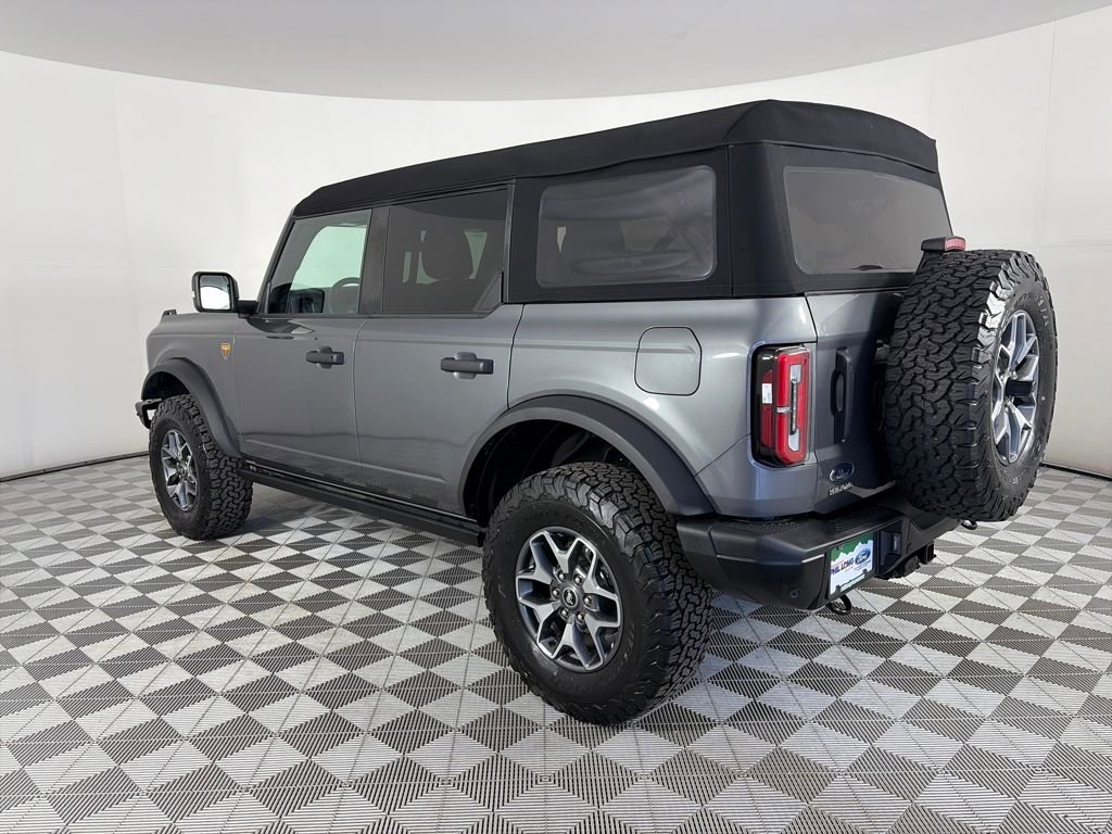 Certified 2024 Ford Bronco Badlands image 5