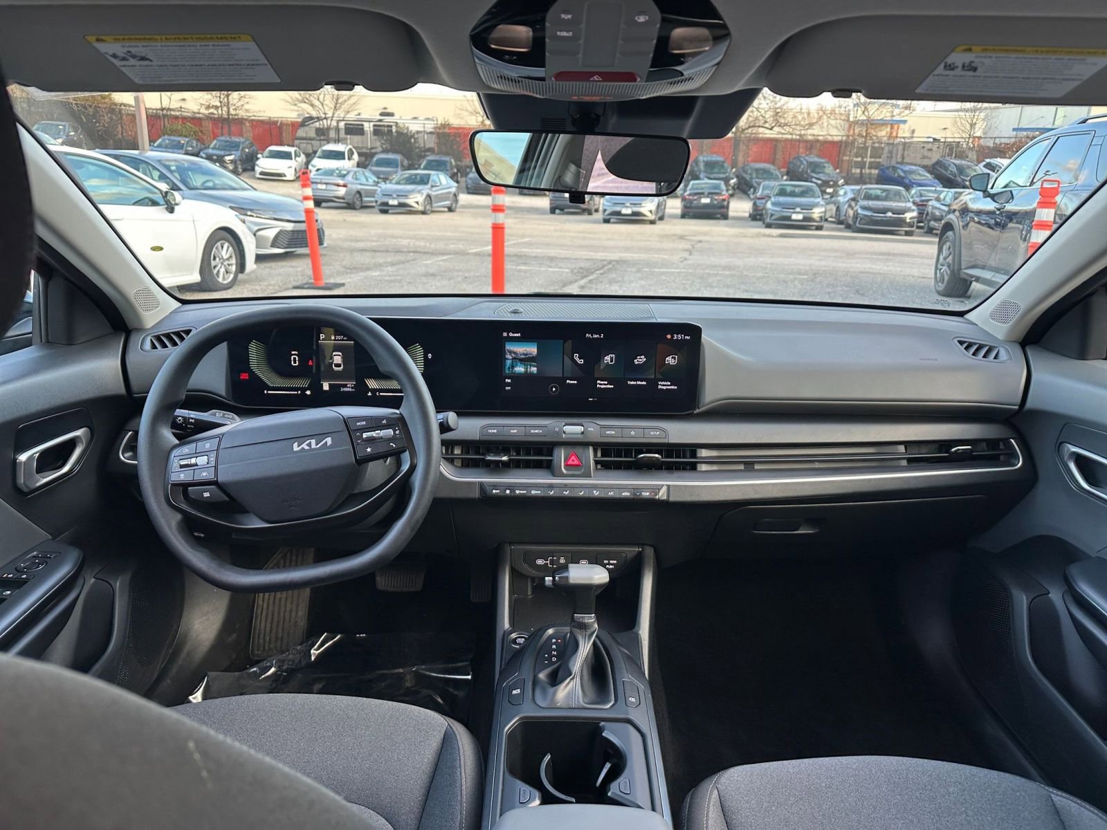 Used 2025 Kia K4 LXS image 31