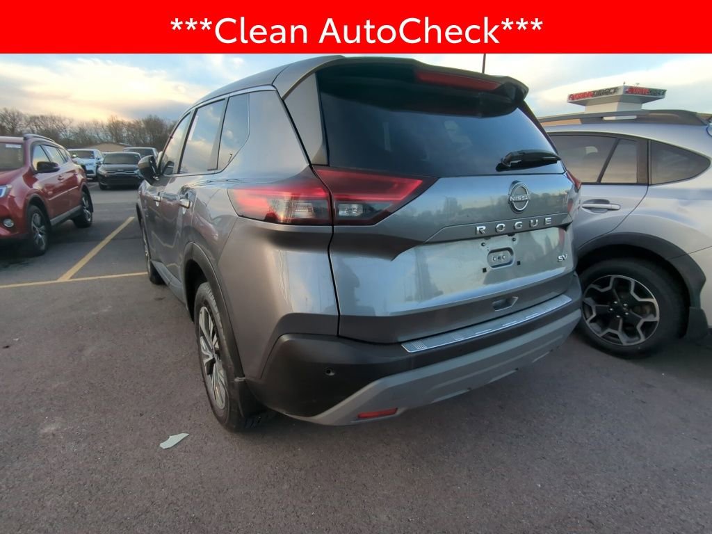 Used 2023 Nissan Rogue SV image 4