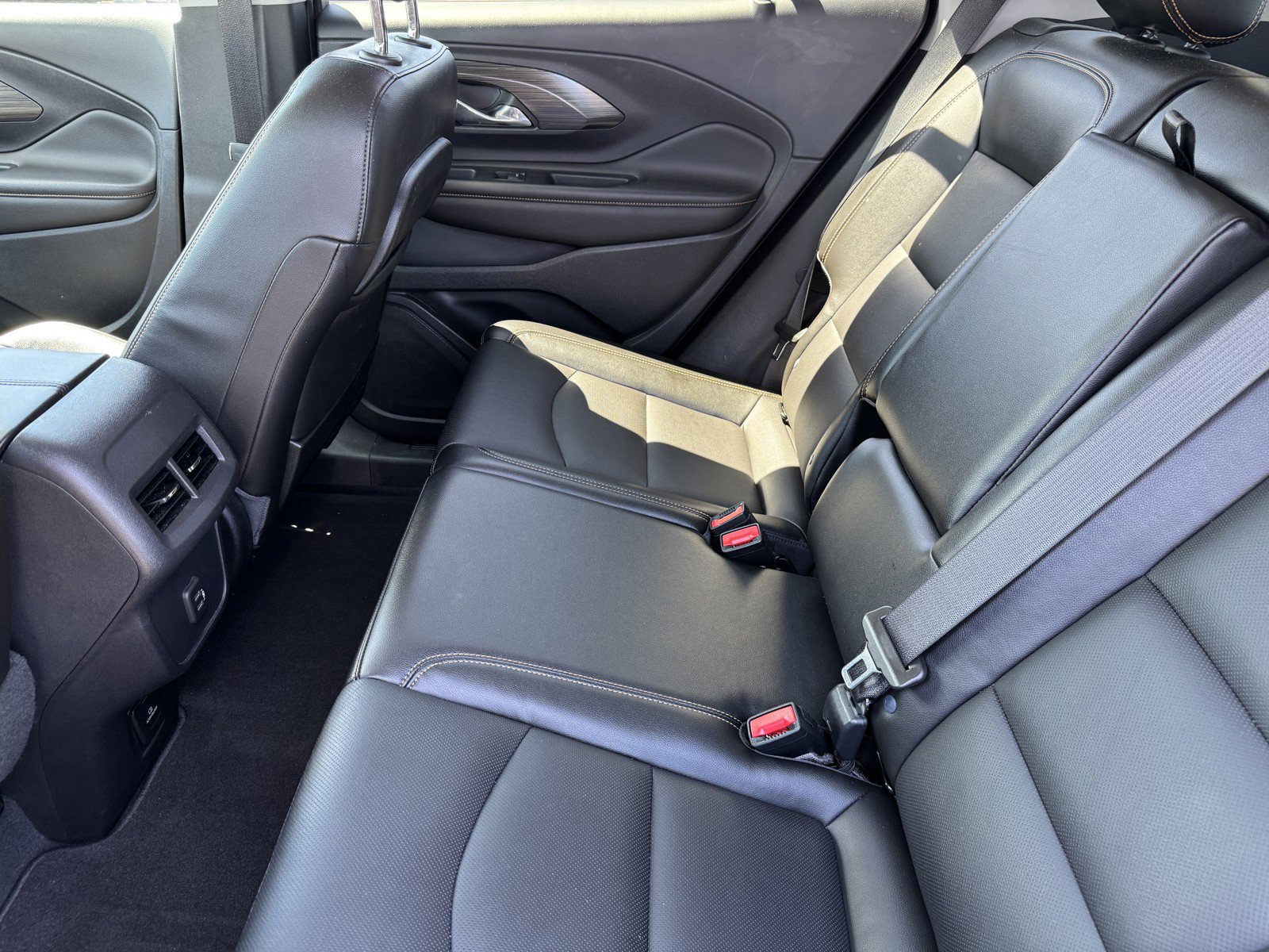 Used 2021 GMC Terrain SLT image 12