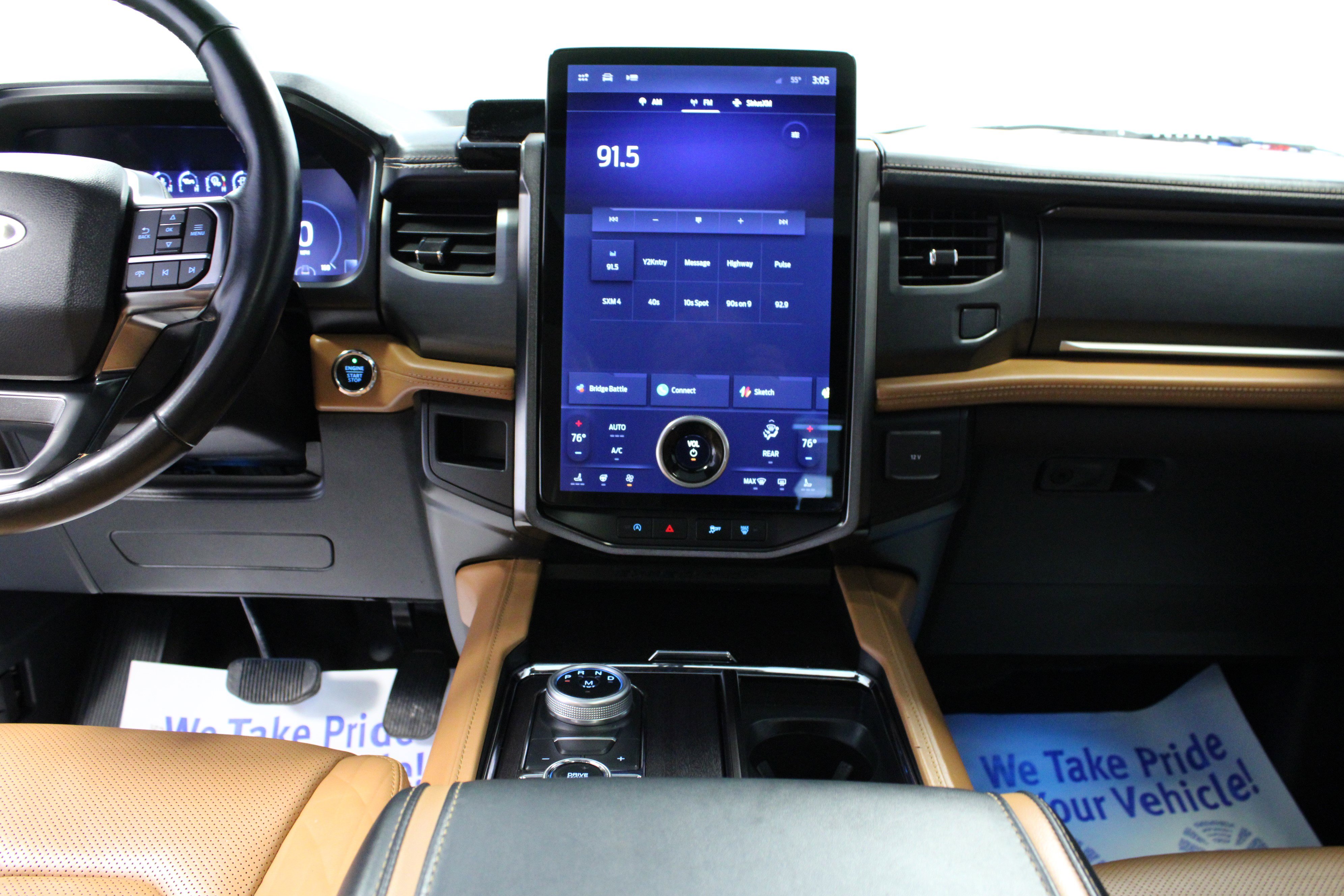 Used 2022 Ford Expedition Platinum image 19