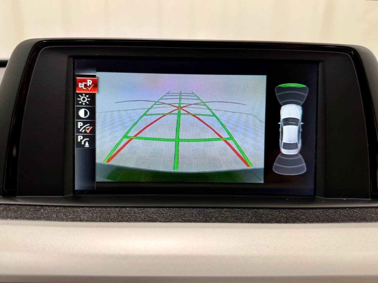 Used 2016 BMW 320i Sedan image 5