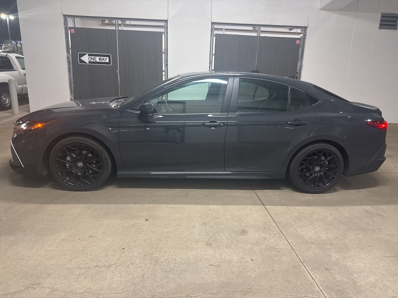 Used 2026 Toyota Camry SE w/ Multimedia Upgrade Package image 2