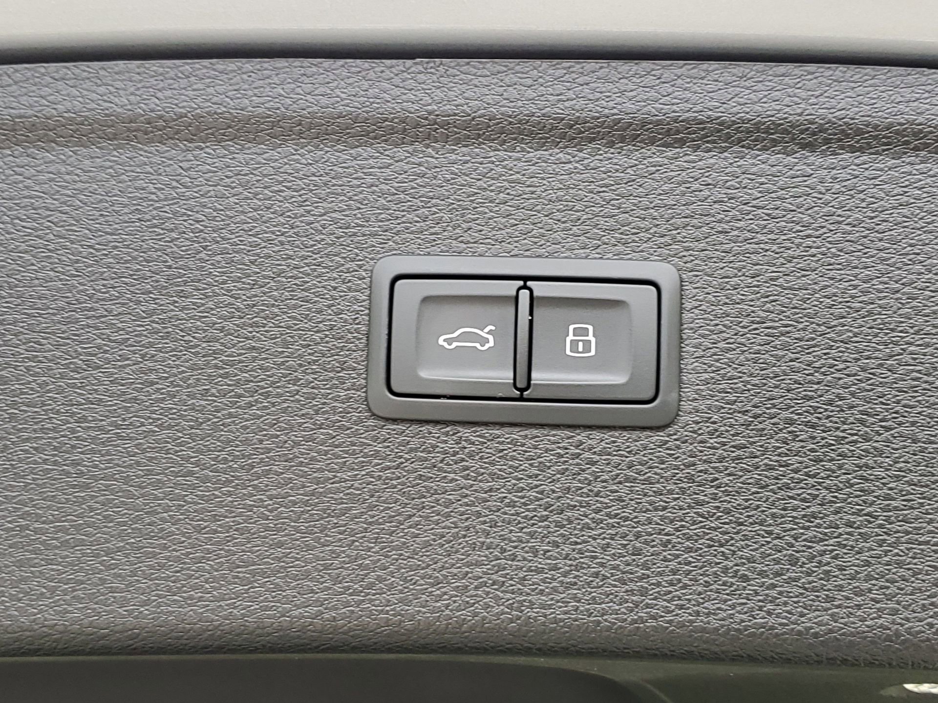 Certified 2023 Audi Q5 e Premium Plus w/ Premium Plus Package image 22