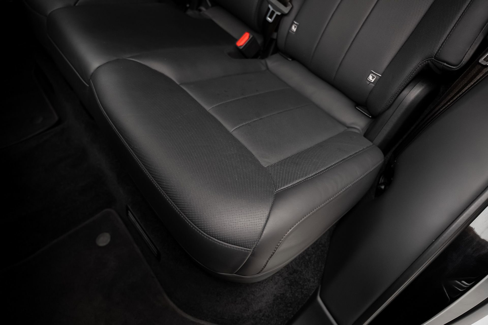 Used 2023 Land Rover Range Rover SE image 65