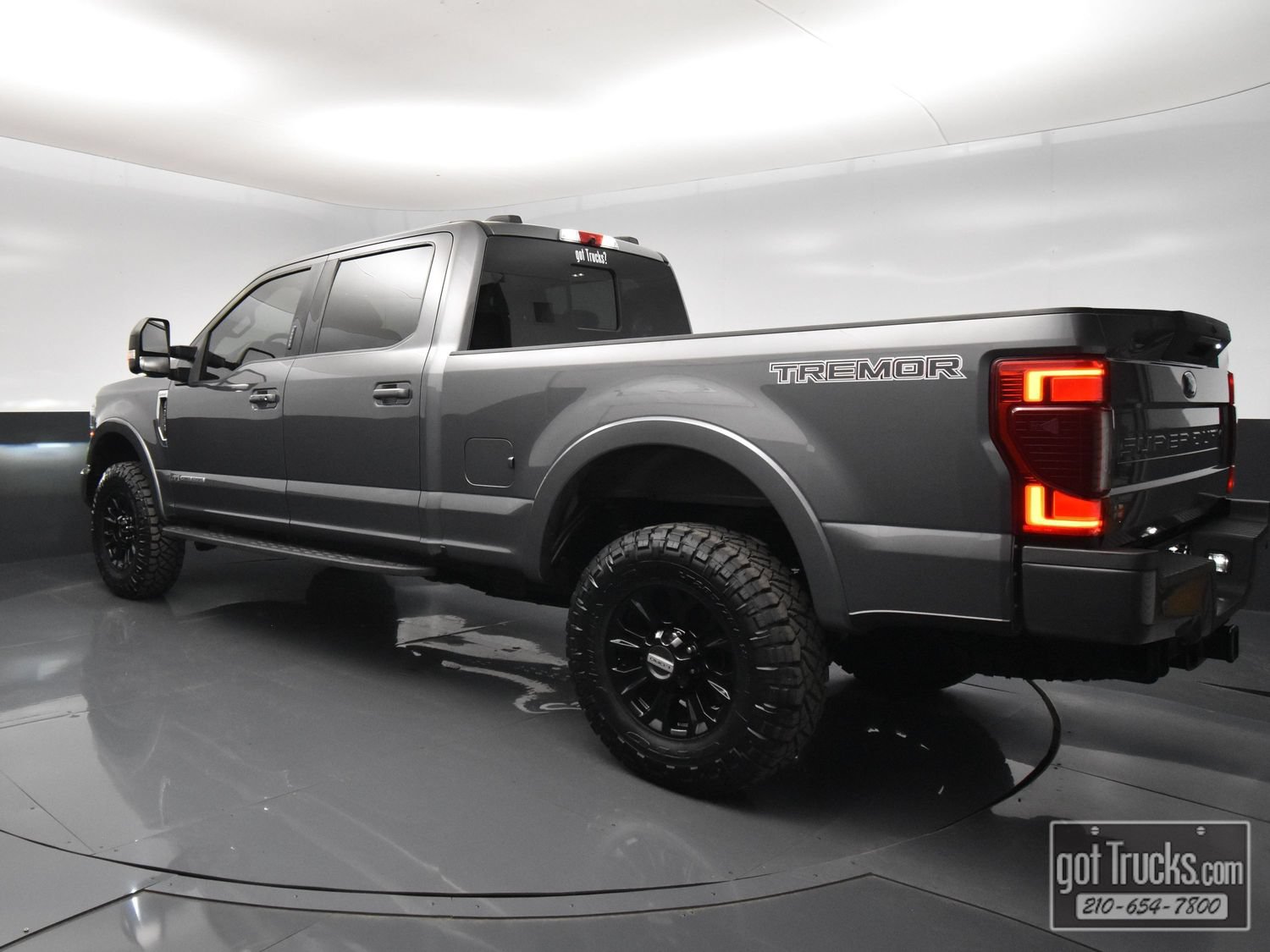 Used 2022 Ford F250 Lariat w/ Tremor Off-Road Package AWD/4WD image 5