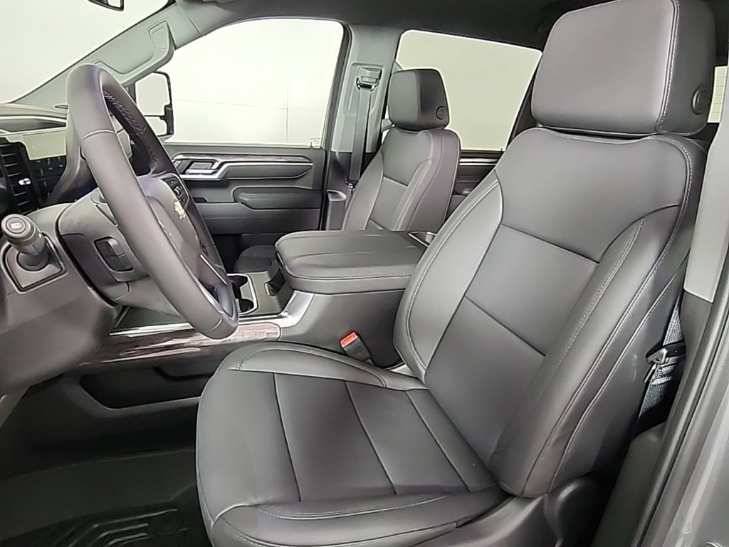 New 2026 Chevrolet Silverado 3500 LTZ w/ LTZ Plus Package image 18