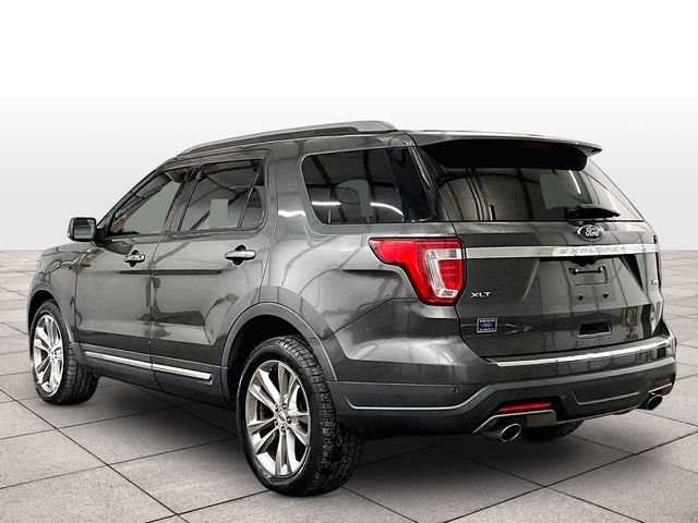 Used 2018 Ford Explorer XLT w/ Equipment Group 202A AWD/4WD image 11