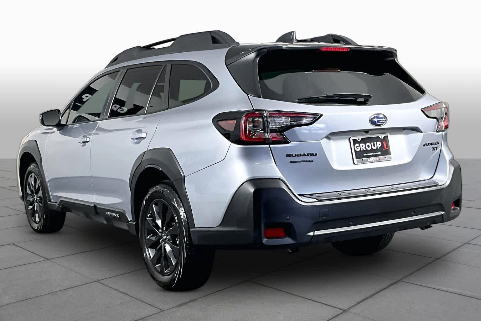Used 2024 Subaru Outback Onyx Edition XT AWD/4WD image 11