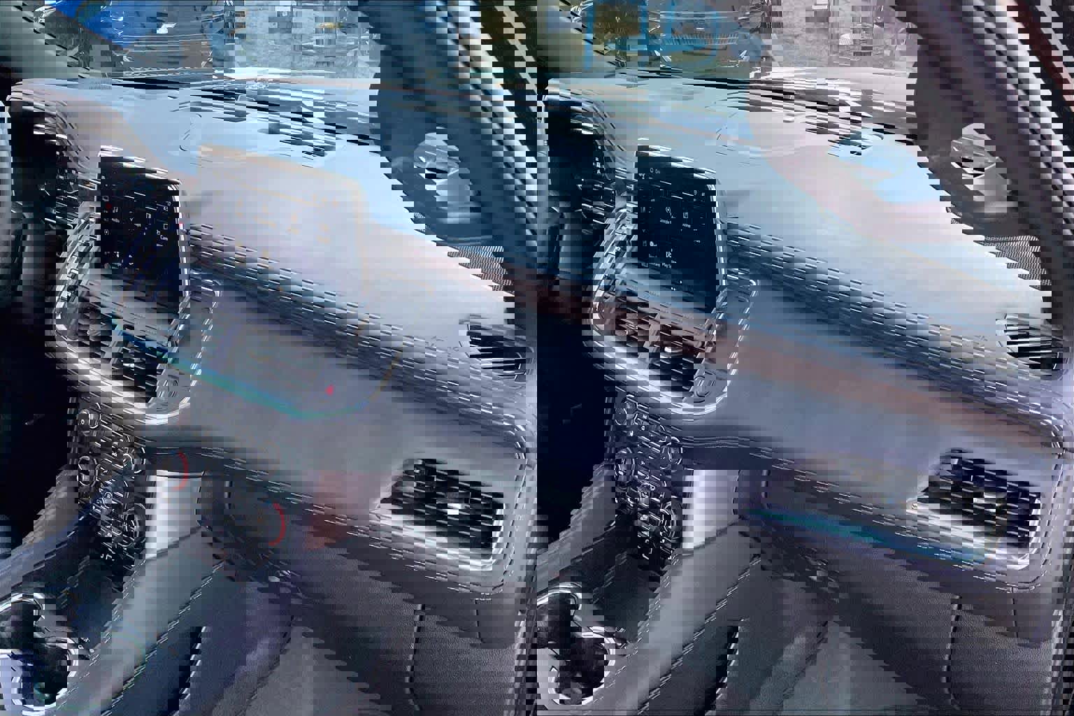 Certified 2024 Chevrolet Tahoe Z71 w/ Off-Road Capability Package image 18