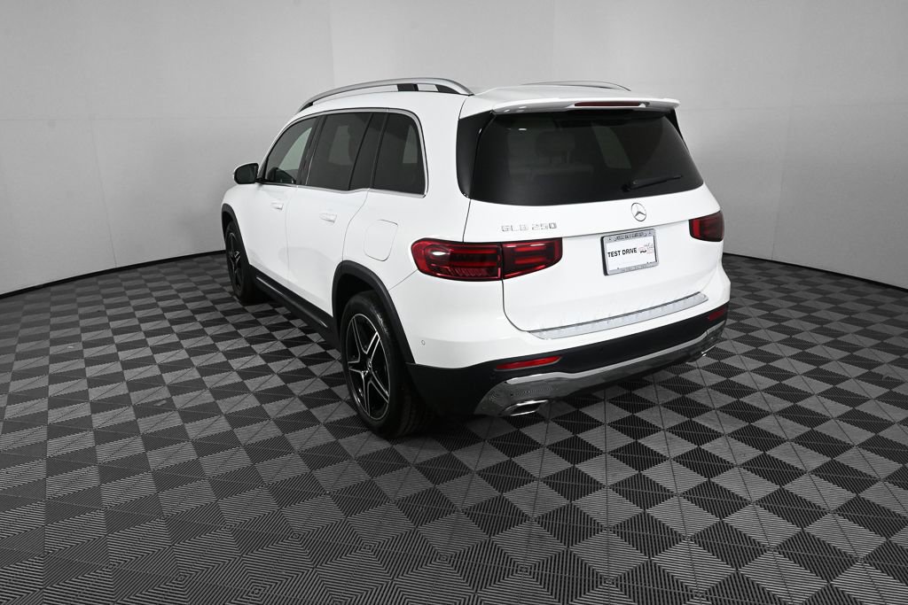 Certified 2026 Mercedes-Benz GLB 250 image 4