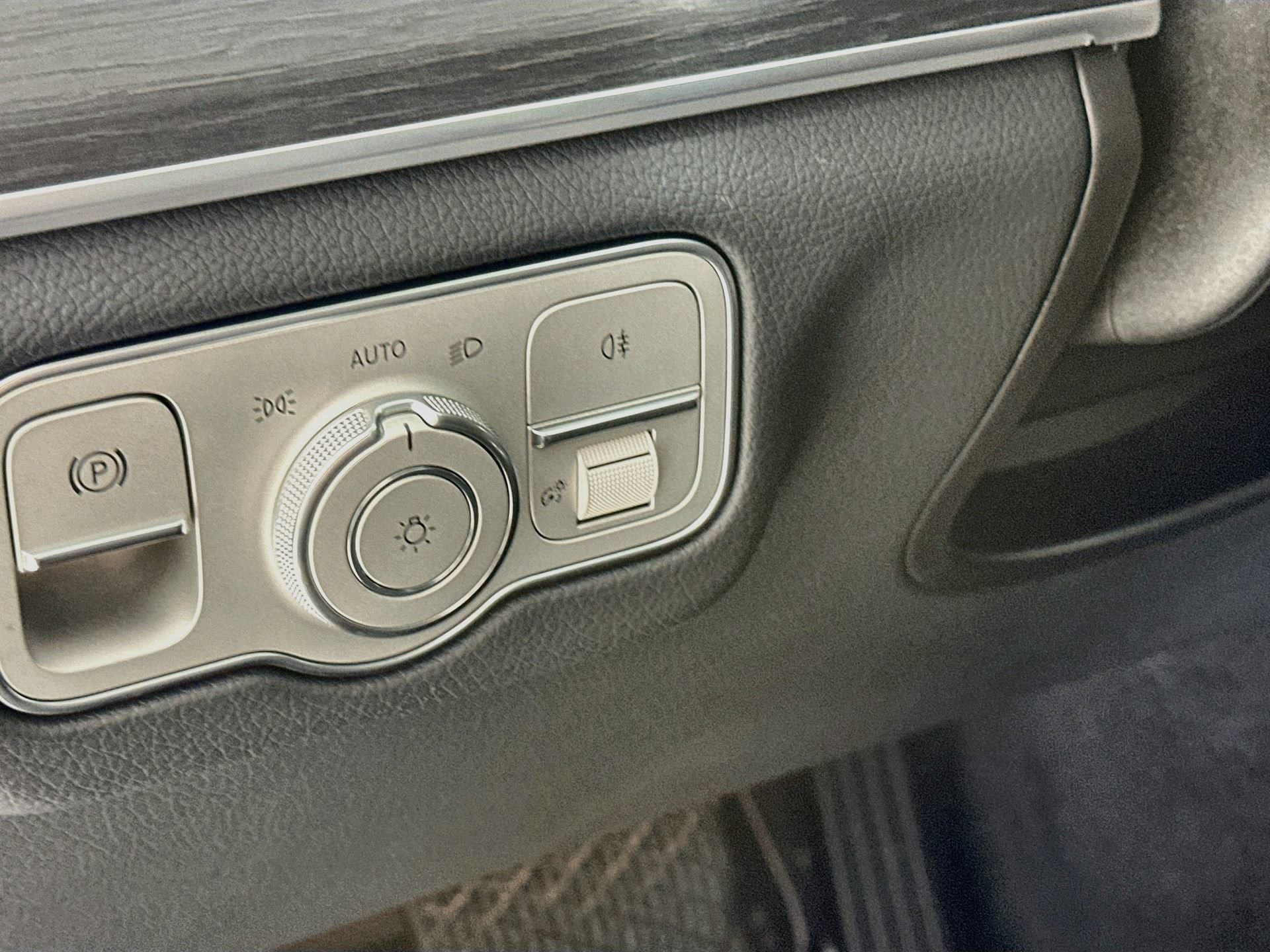 Certified 2026 Mercedes-Benz GLE 350 4MATIC image 11