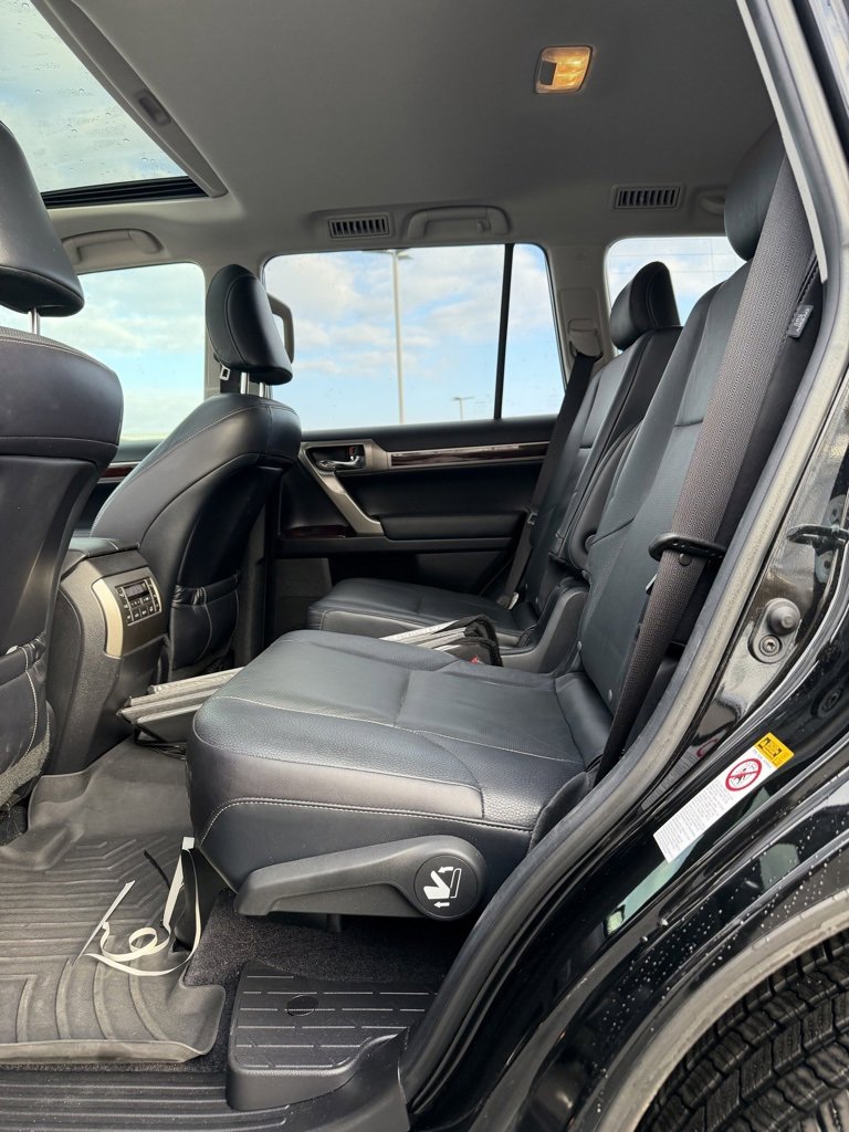 Used 2018 Lexus GX 460 image 10