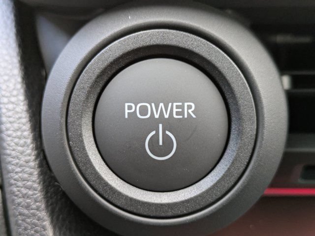 New 2025 Toyota Prius Plug-In Hybrid FWD image 33