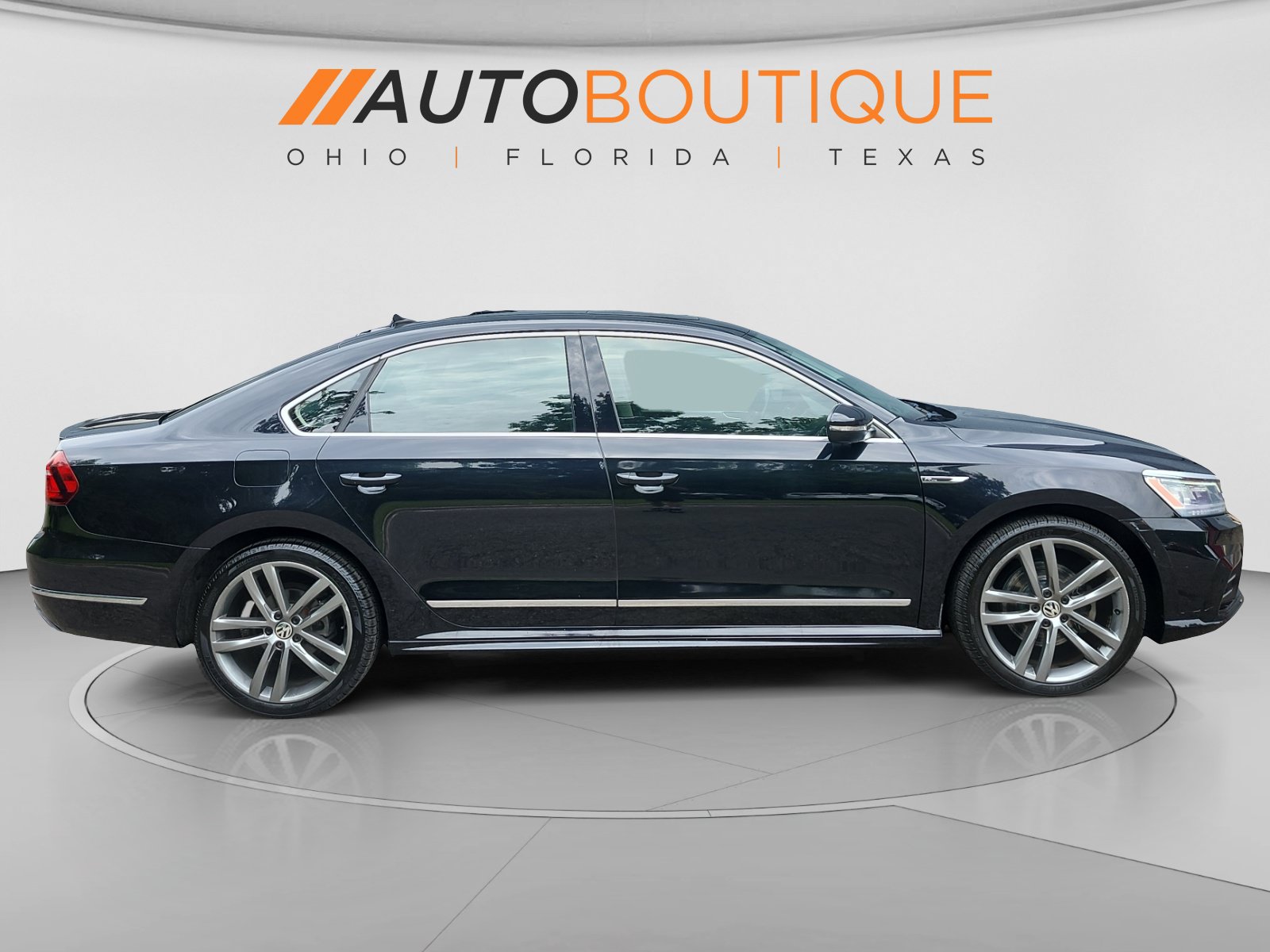 Used 2019 Volkswagen Passat 2.0T SE R-Line FWD image 6