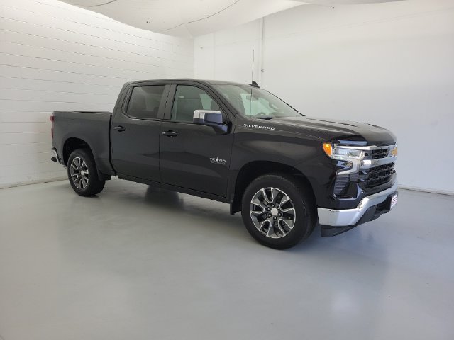 Used 2025 Chevrolet Silverado 1500 LT RWD image 3