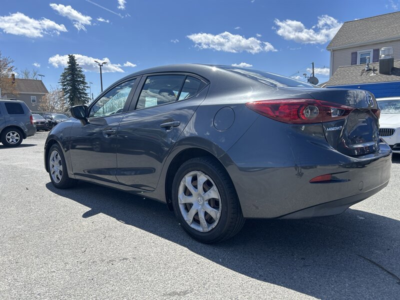 Used 2015 MAZDA MAZDA3 i SV FWD image 6